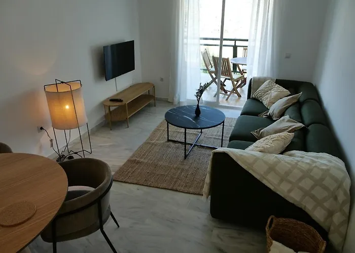 Sunset Views 2Br High Floor Gem