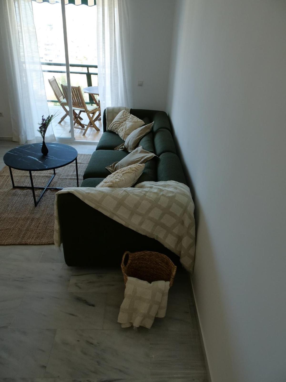 Apartment Sunset Views 2br High Floor Gem *